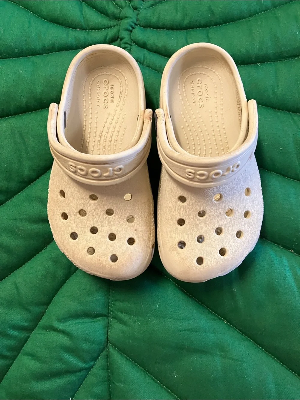 Crocs cream beige color, kids size C9.